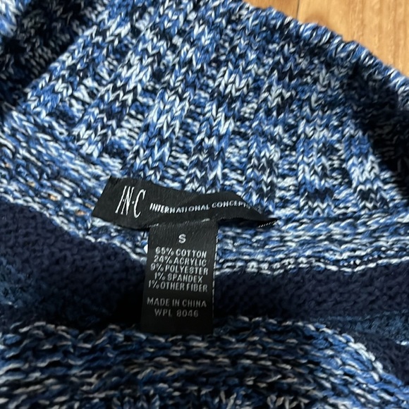 INC women’s Sweater - Picture 3 of 4